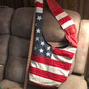 Hobo shoulder bag. New w/o tags